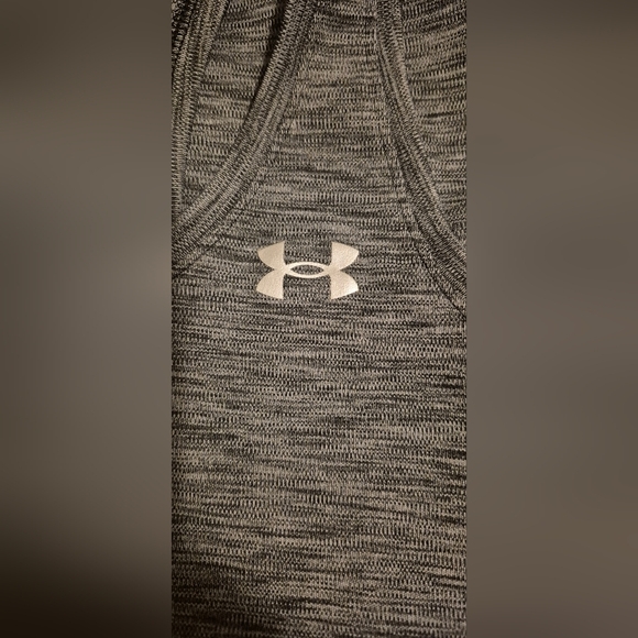 Under Armour Gray Loose Fit Tank Top Athletic Performance - Picture 3 of 7